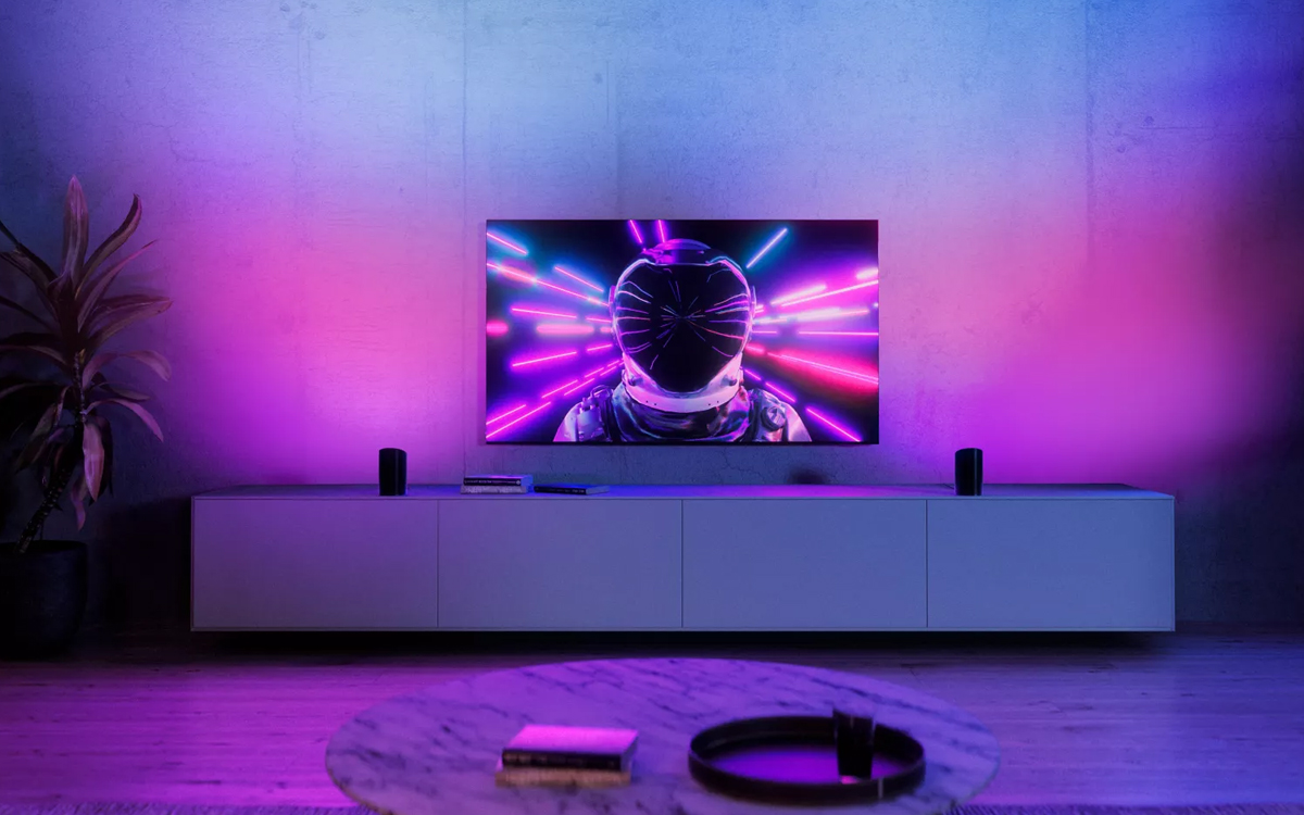 Philips Hue Play Wall Washer with ColorCast Technology for Smart TV Backlighting