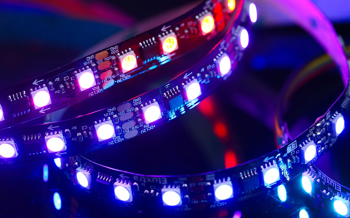 Pixel-Controlled Flexible RGB LED Strip with UCS7604 IC for Dynamic Stage, Theater, and Architectural Lighting
