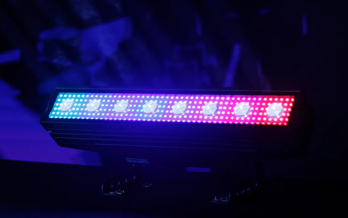 Pixel Mapping RGBW LED Bar with Vibrant Color Mixing for Synchronized Visual Sequences