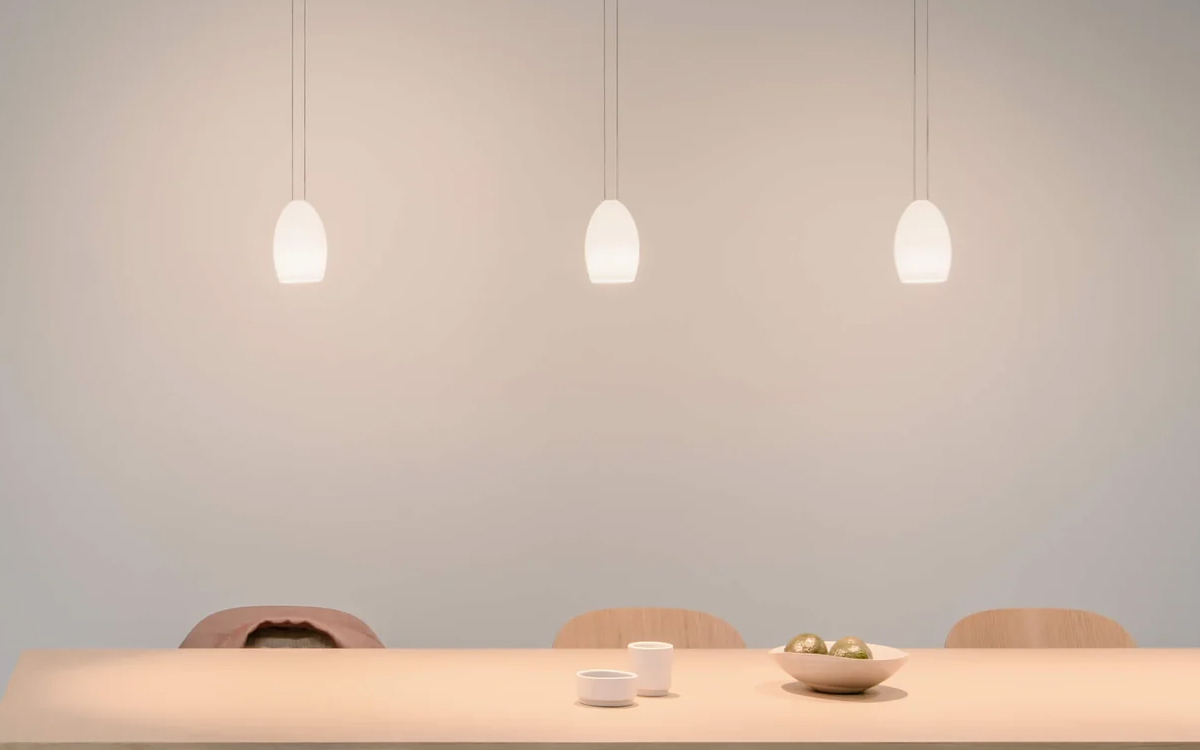Porcelain LED Pendant Lamp for Dining Rooms with App-Controlled Dimming