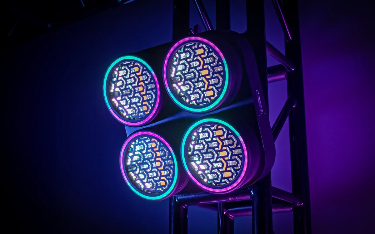 Quad-Cell LED Blinder with RGB Aura Background, Ring Effects, and Sound-Active Control for Theatrical and Event Lighting
