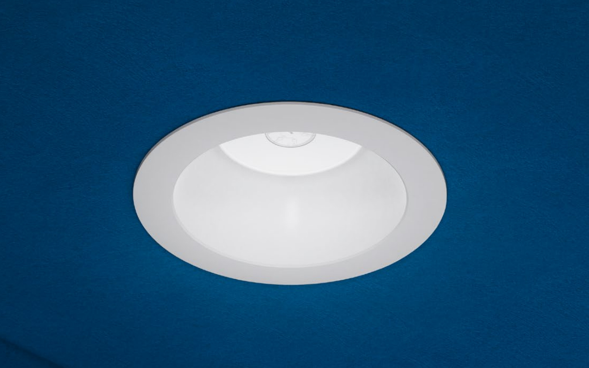 Recessed LED Downlights with Dimmable DALI Driver Options and Pluggable Remote Drivers
