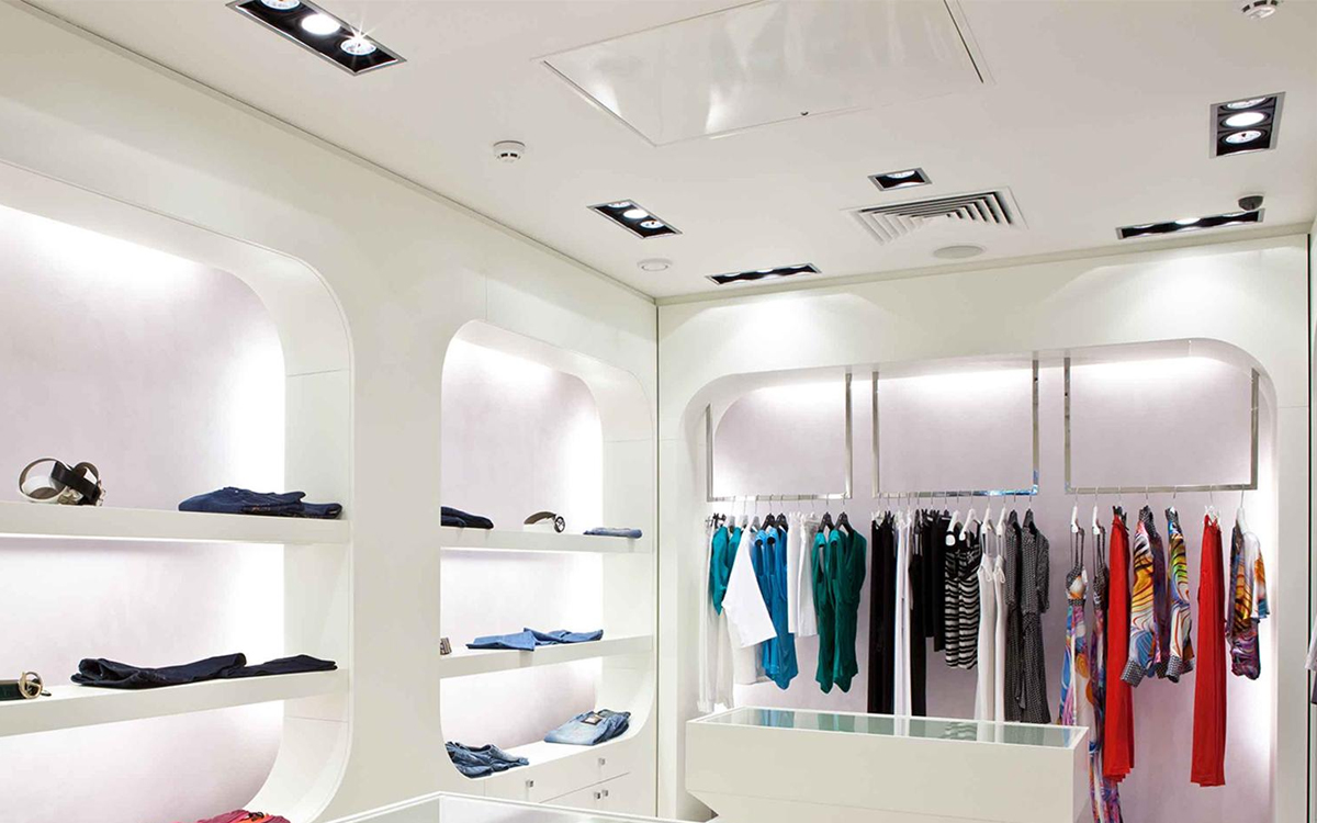Recessed Multi-Spot LED Ceiling Fixture with Fully Adjustable Gimbal Optics