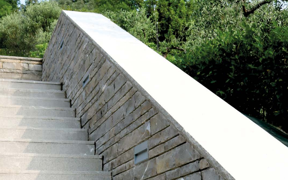 Rectangular Recessed LED Step Light for Safer Outdoor Staircases, Building Entrances, and Pathways
