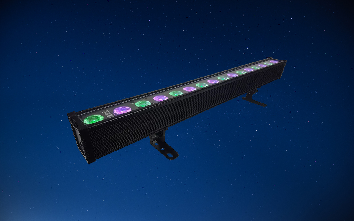 RGB+WW Linear LED Wash Light with Pixel Mapping, DMX Control, and Homogeneous Gradient Projection