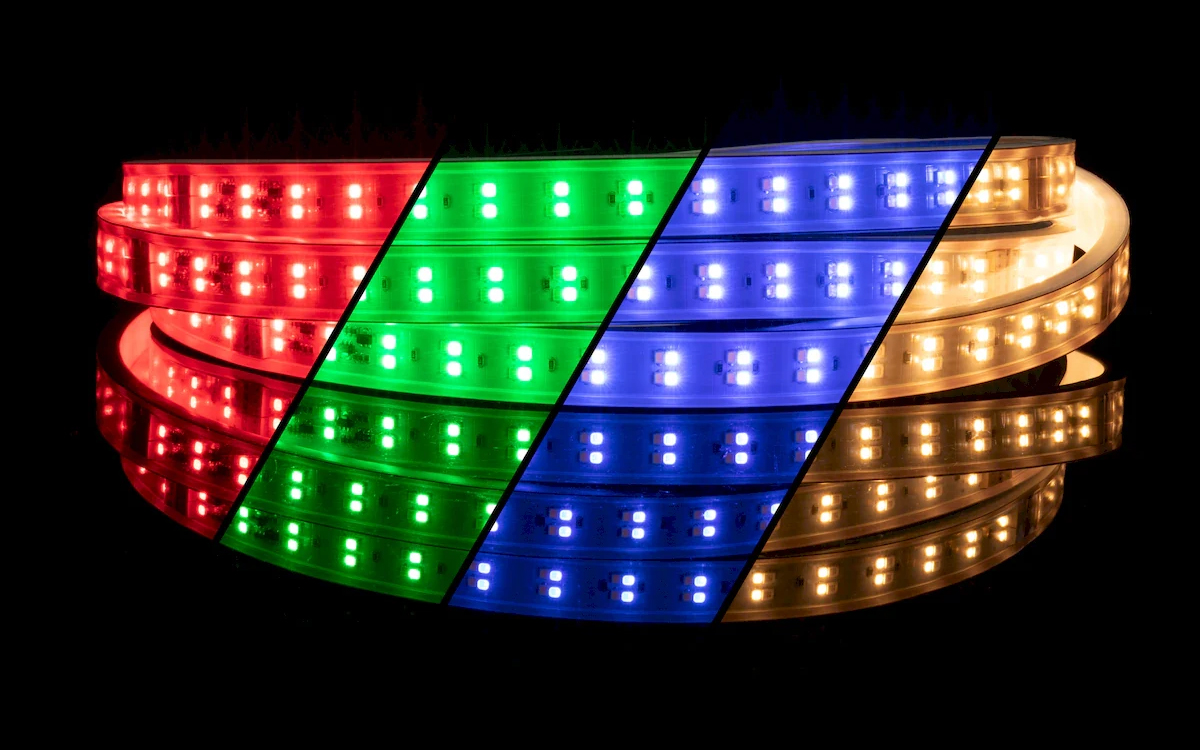 RGBW 120V Flexible LED Rope Light for Indoor and Outdoor Decorative Lighting Projects