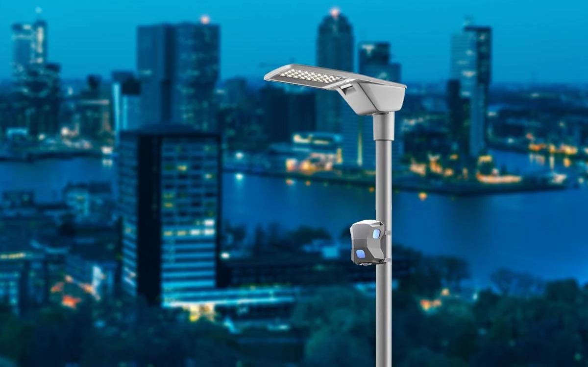 Smart Street Light Motion Sensor with Wireless Communication and Neighbor Trigger Control