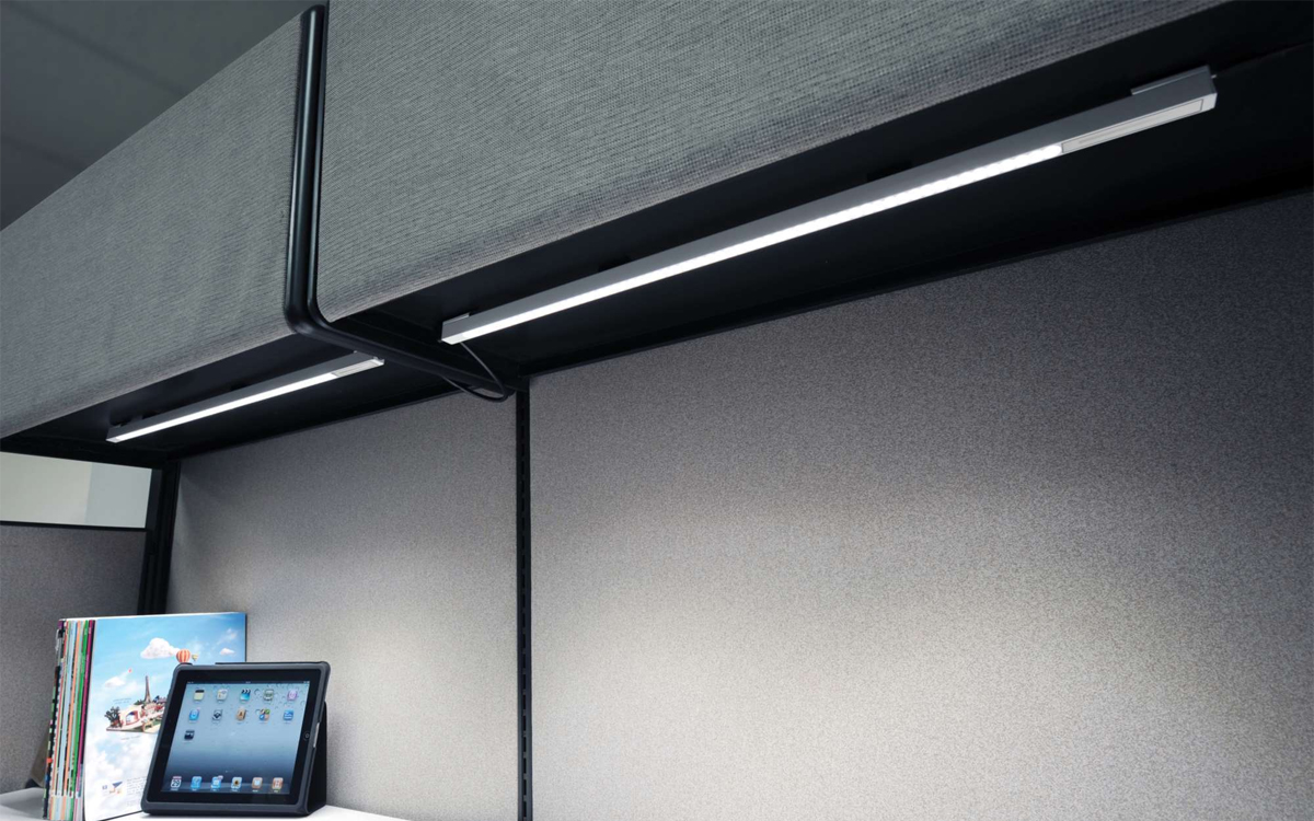 Smart Undercabinet Light Fixture with ELV Dimming, Touch Controls, and Modular Design