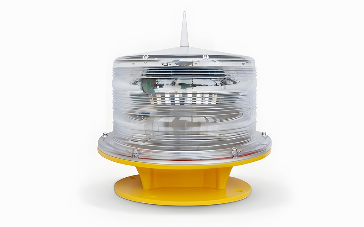 Solar-Powered LED Aviation Obstruction Light with Flashing Red Beacon for High-Risk Air Traffic Zones