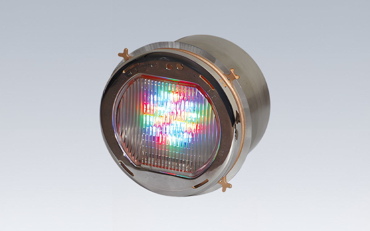 Submersible Fountain Light with RGBW and Monochromatic LED Options (White, Amber, Red, Blue, Green) for Color Flexibility