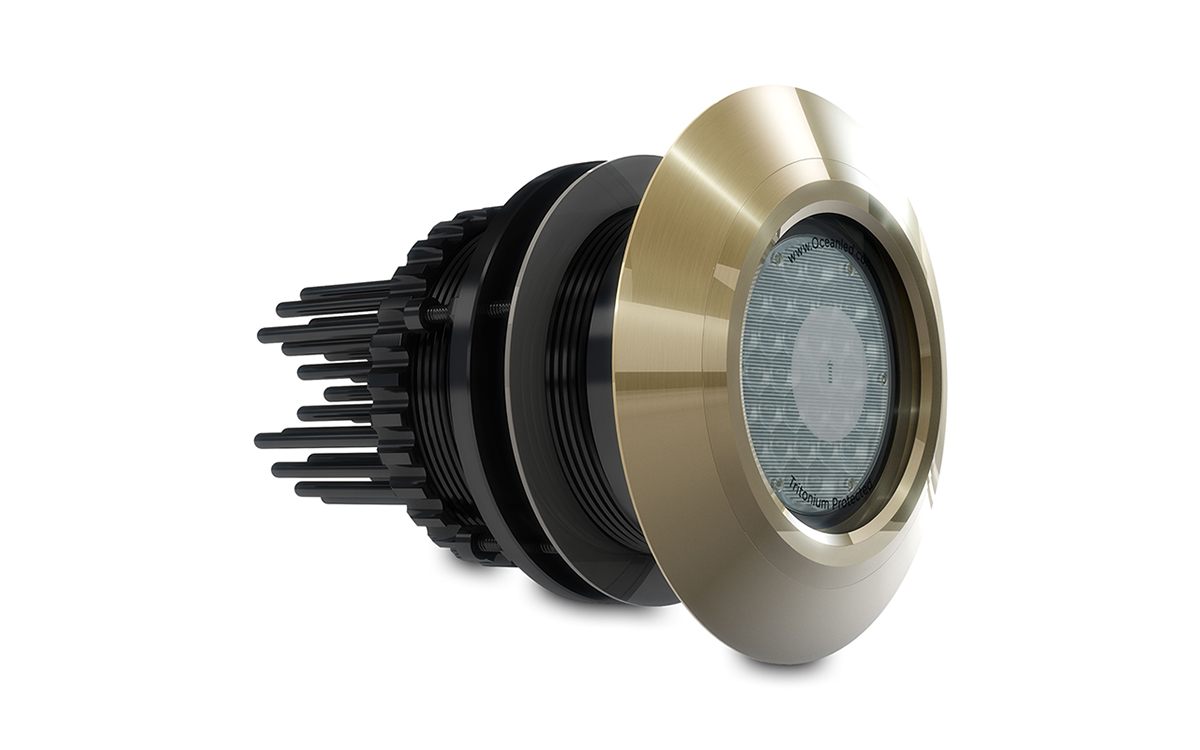 Submersible LED Boat Light for Hull Mounting on Yachts and Superyachts