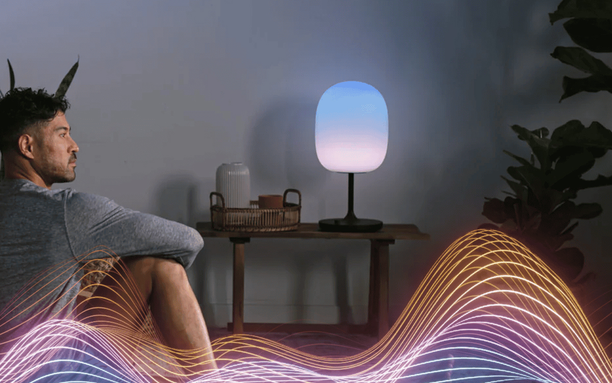 Table Lamp with Adaptive Wavelength Modulation for Circadian Rhythm Synchronization and Cognitive Function Improvement