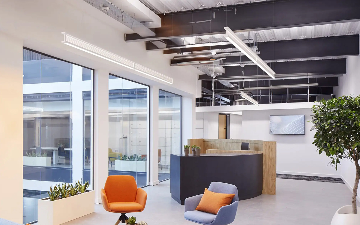 Transparent Optic Linear Pendant Light for Offices, Classrooms, and Conference Spaces
