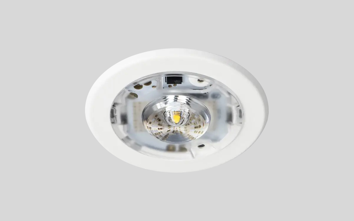UKCA-Compliant Recessed Emergency Luminaire for Escape Routes and Anti-Panic Areas