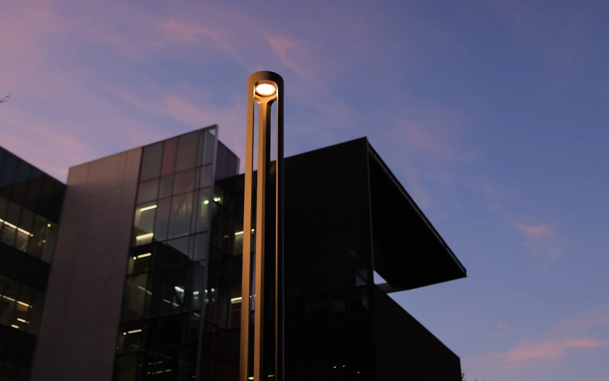 Urban Pedestrian Column Lighting Fixture with International Dark-Sky Approval for Streetscapes, Parks, and Pathway Illumination