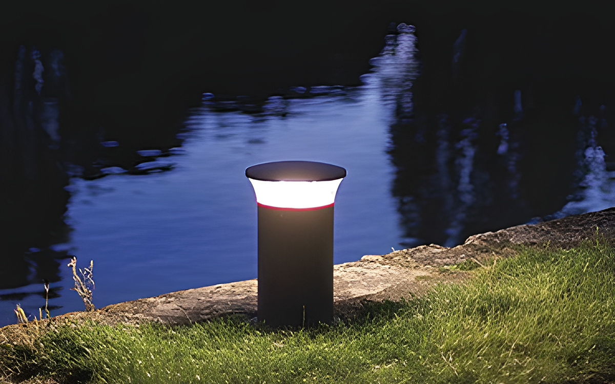 Vandal Resistant LED Bollard Light with IK10 Impact Protection and C5 Corrosion Resistance