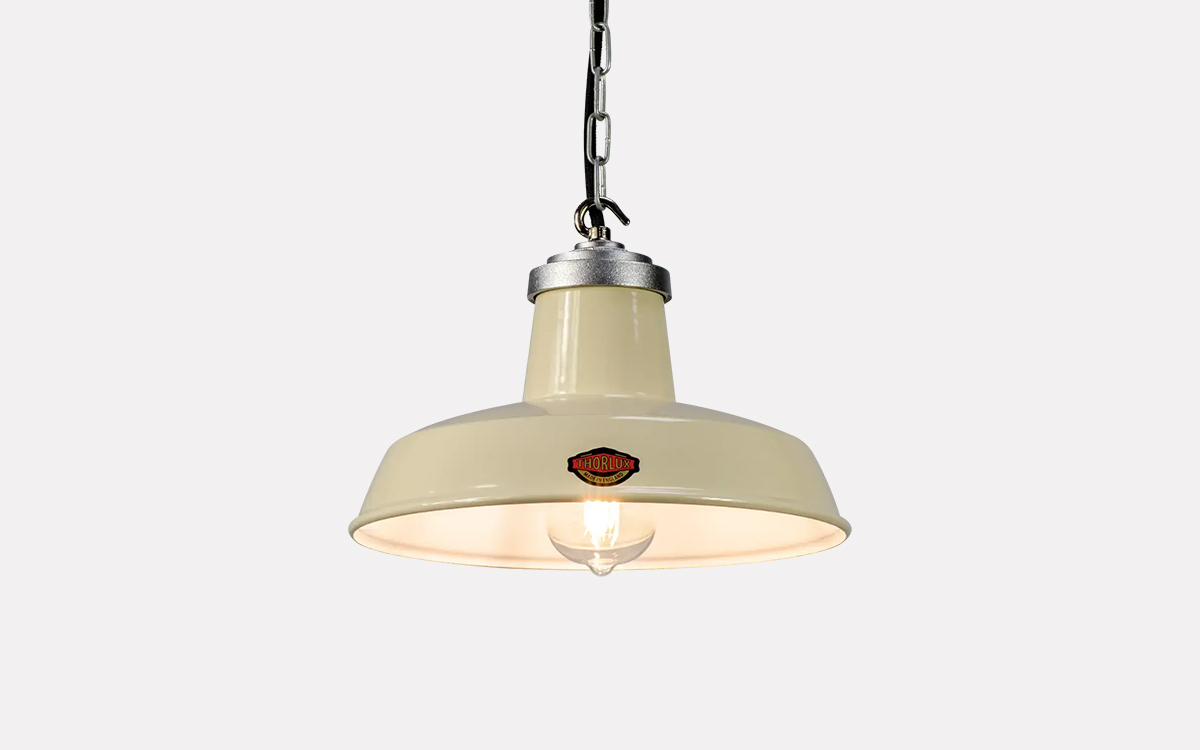 Vintage Style Hand-Spun Steel Pendant Luminaire with Replaceable LED Filament Lamp