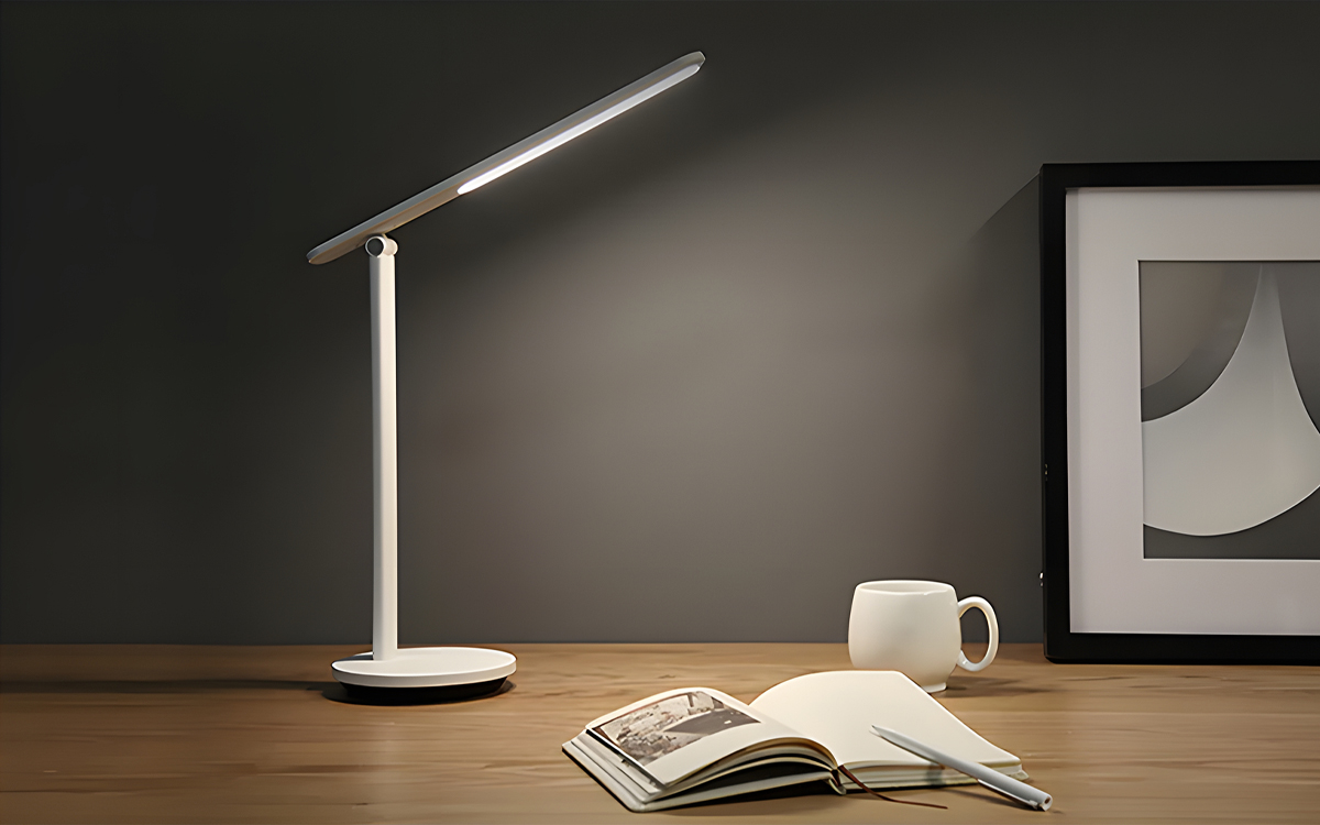 Yeelight Folding Desk Lamp with Type-C Rechargeable Battery and Flicker-Free LED Driver
